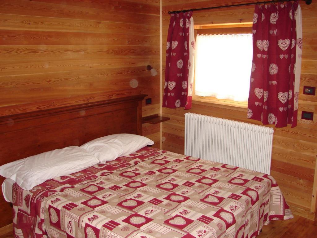 Affittacamere Grand Saint Bernard Gignod Habitación foto
